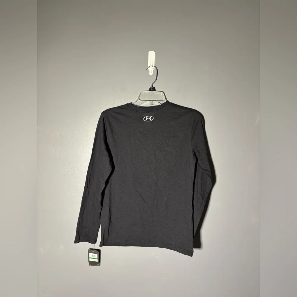 Under Armor Gradiest Banner Long Sleeve Boys Size Large